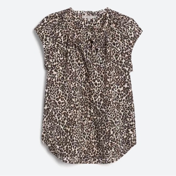 Daniel Rainn Tops - 🐆 Daniel Rainn Leopard Print Blouse • Large